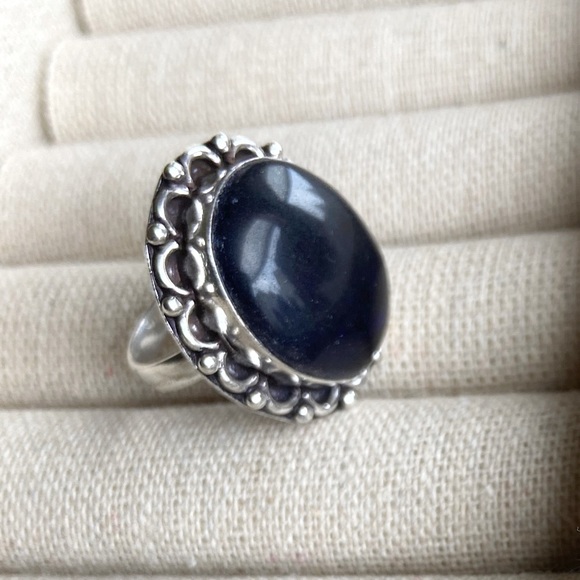 Untreated Burma sapphire sterling silver Victorian ring - Picture 2 of 4